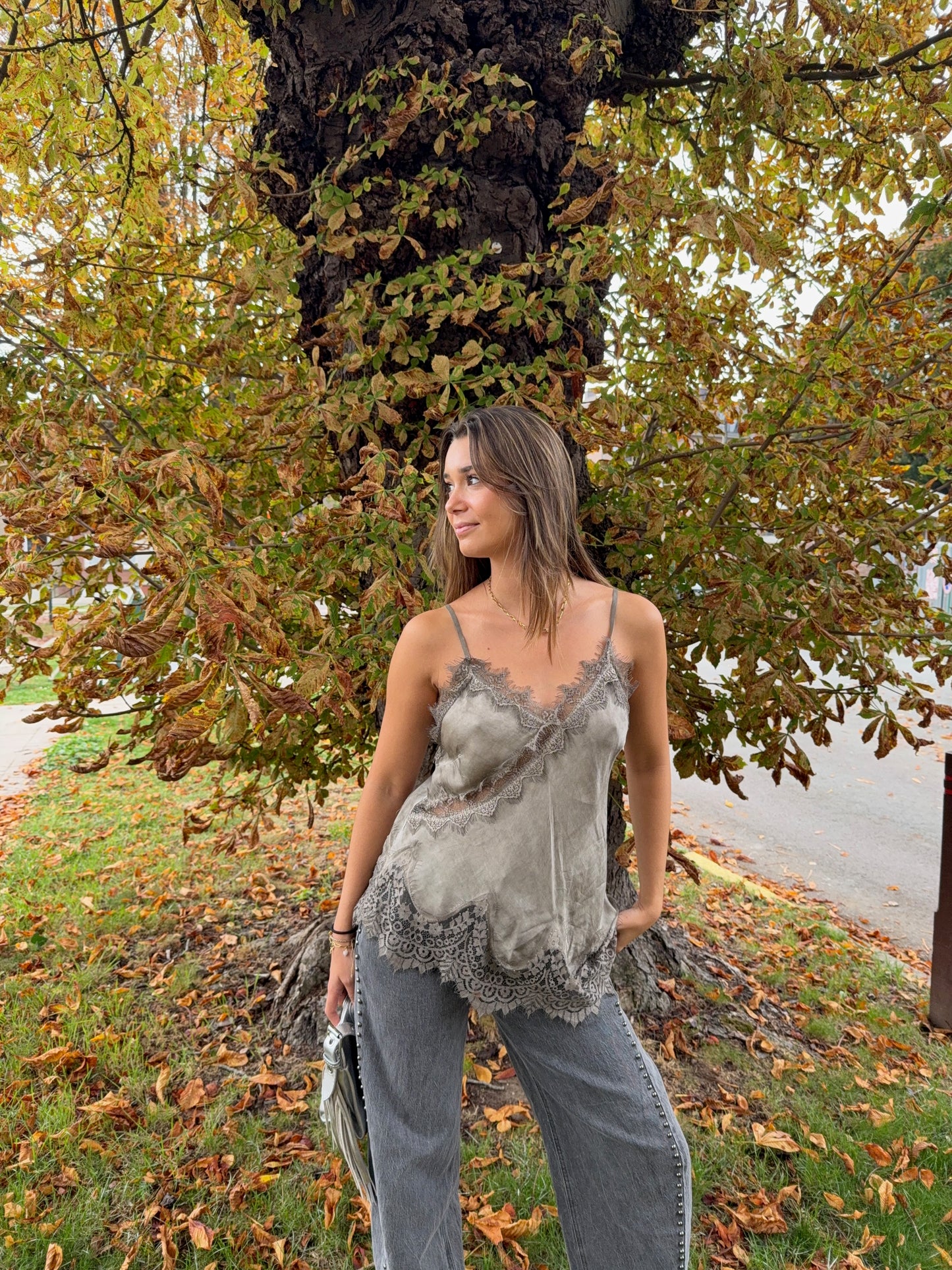 Top en dentelle Léana (kaki)