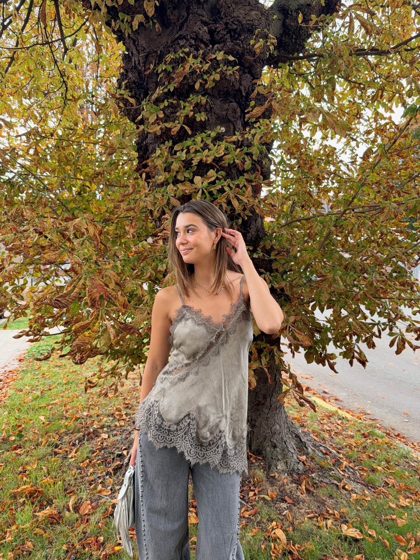 Top en dentelle Léana (kaki)