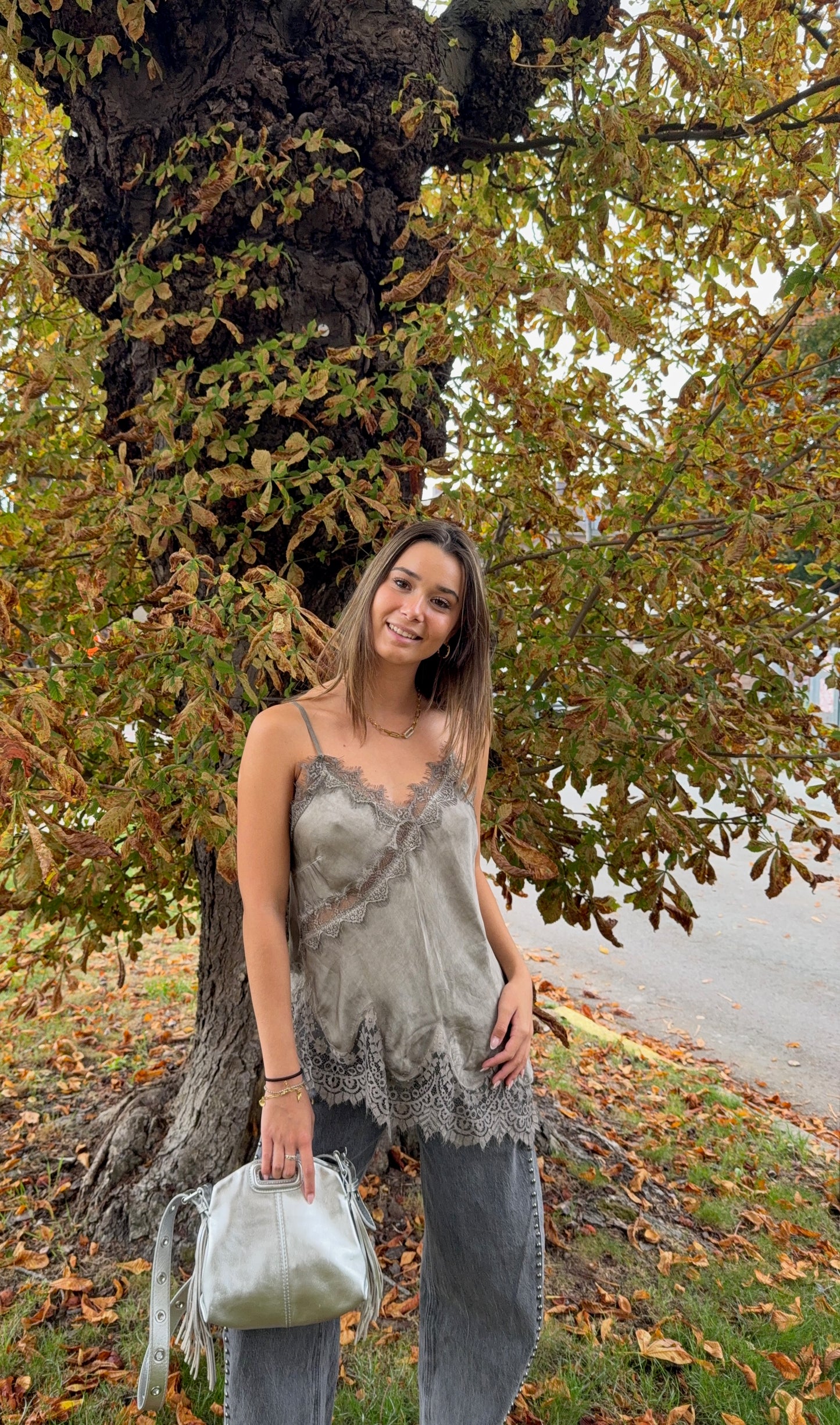 Top en dentelle Léana (kaki)