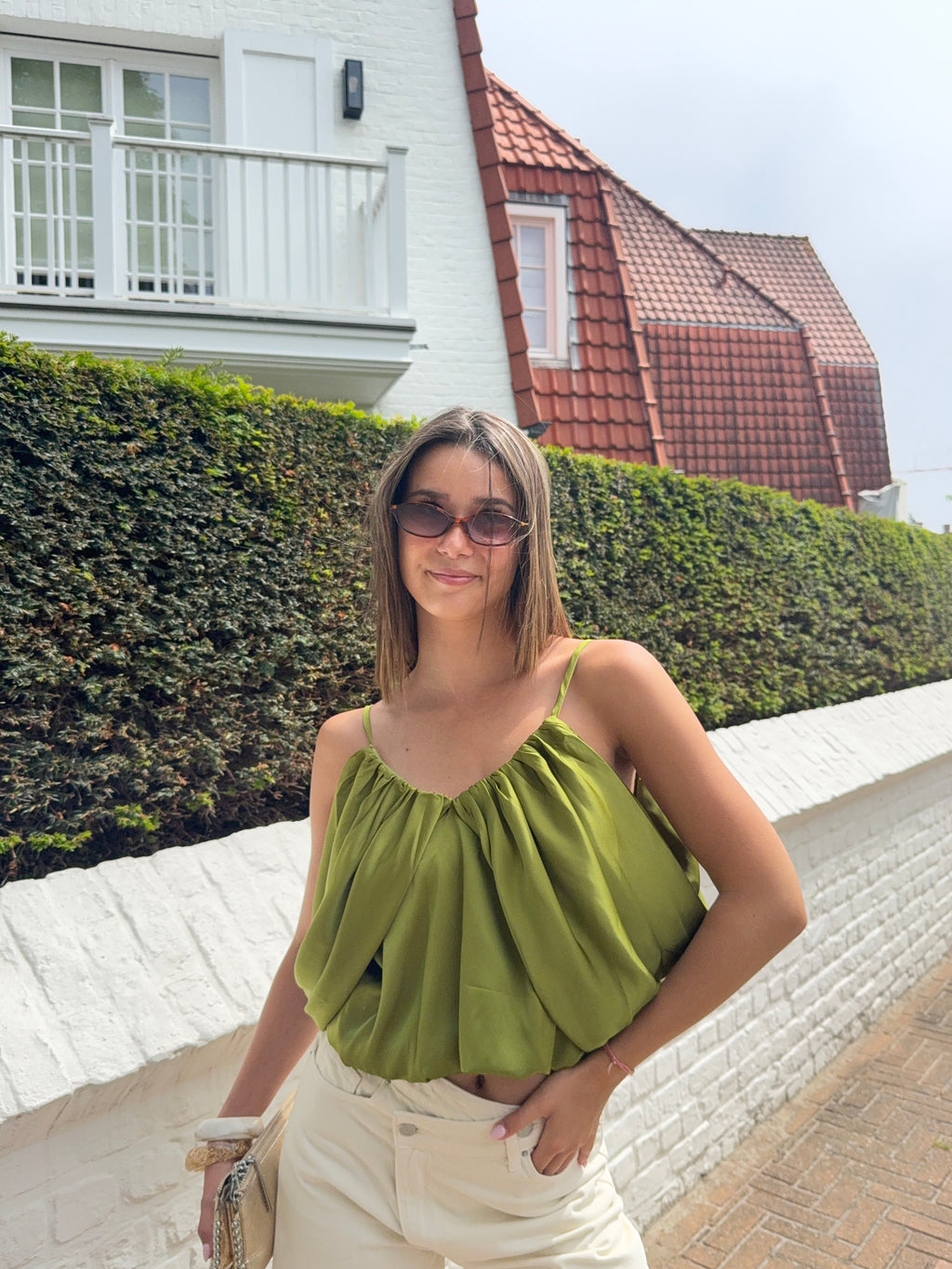 Top Olivia