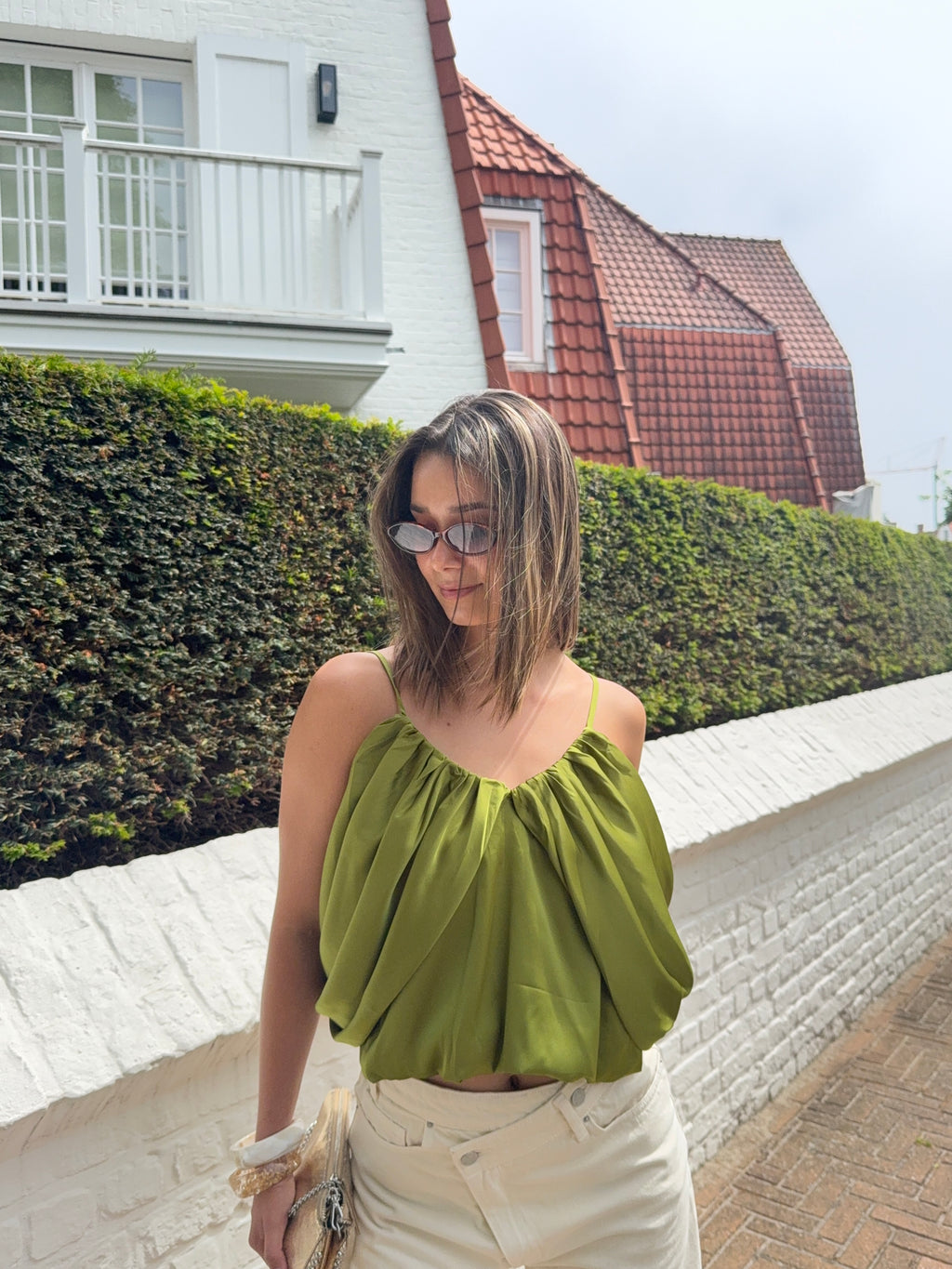 Top Olivia