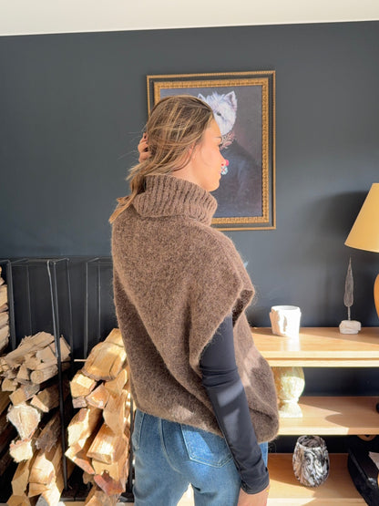 Pull col roulé sans manches Eline (brun)