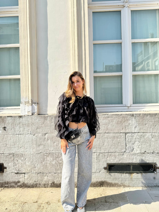 Blouse noire à volants Emilie