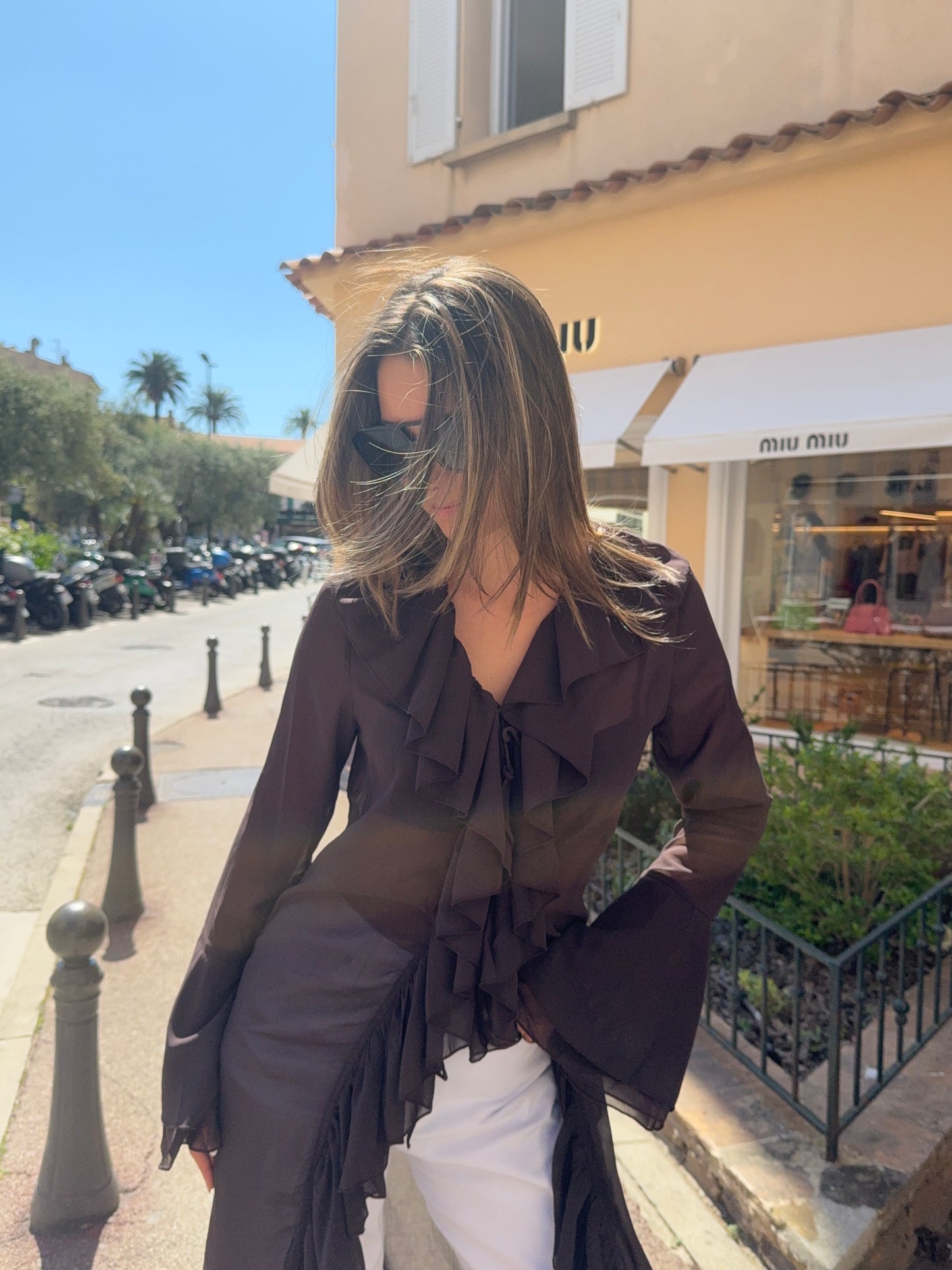 Robe transparente à volants brune