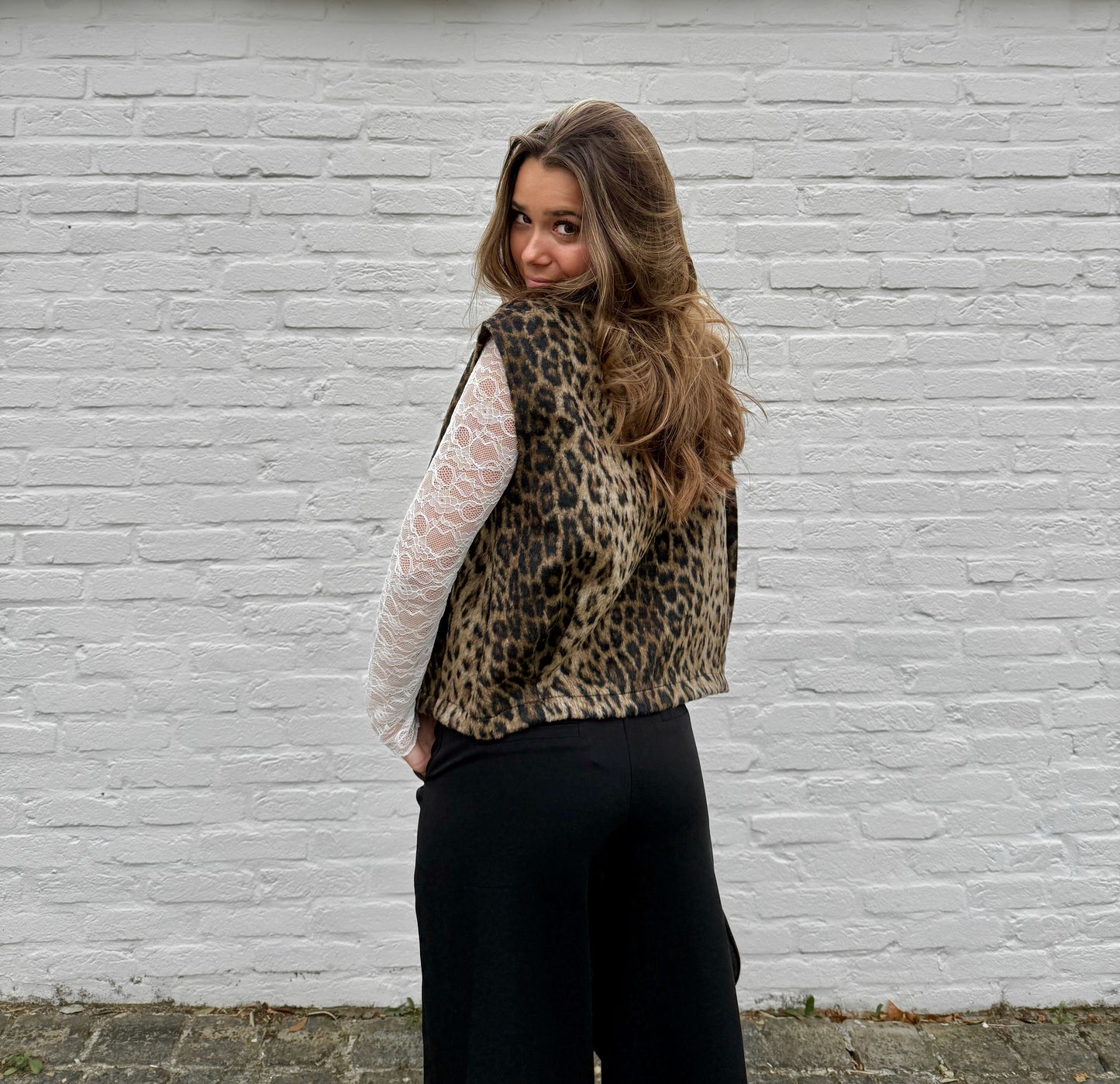 Veste sans manche léopard Nina