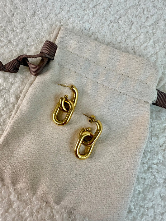 Boucles d'oreilles pendantes dorées