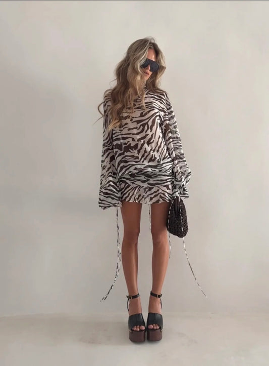 Robe de plage zèbre