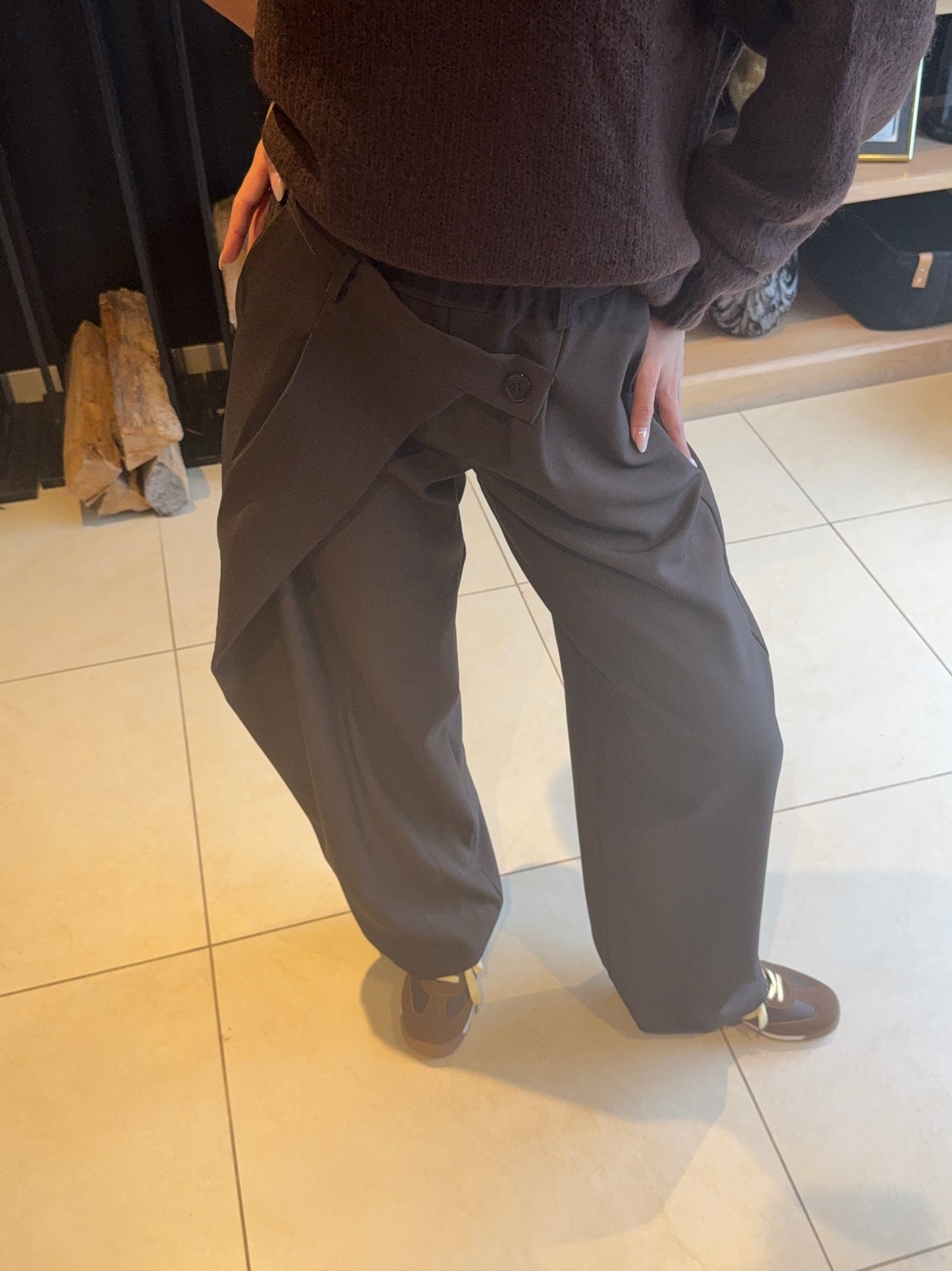 Pantalon asymétrique