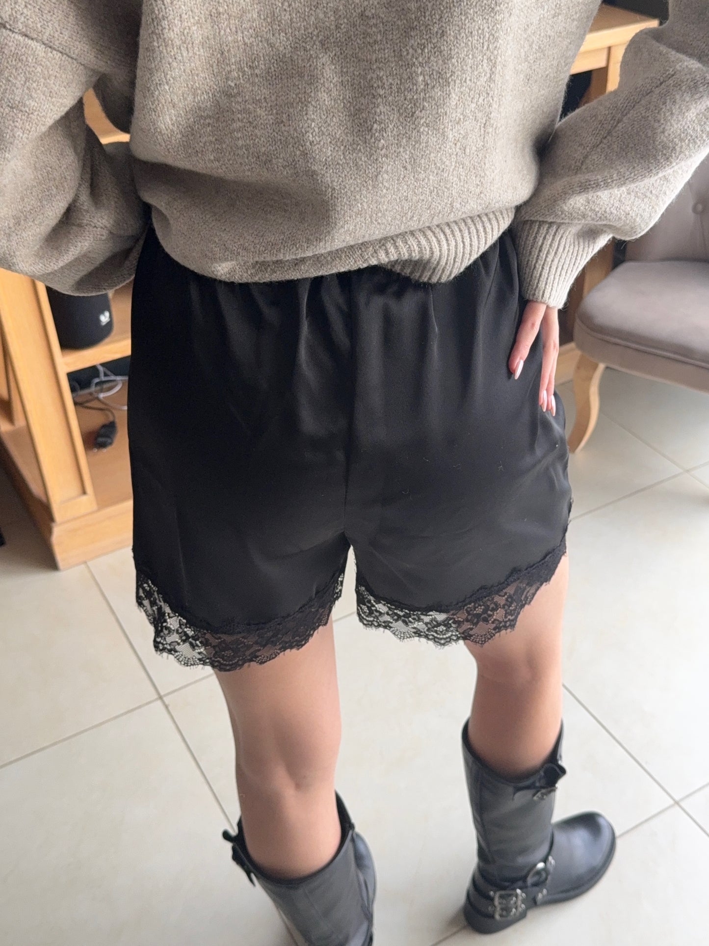 Short dentelle Lina