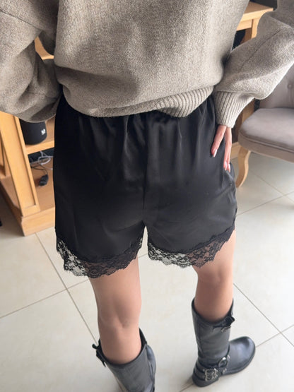 Short dentelle Lina