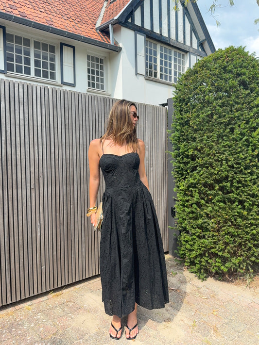 Robe brodée