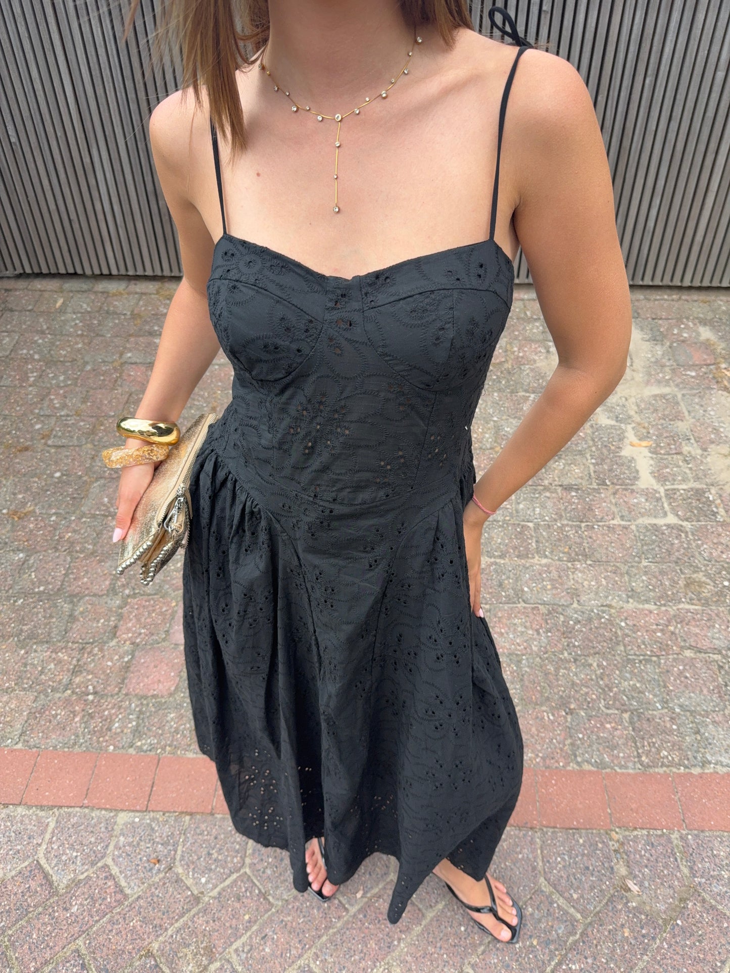 Robe brodée