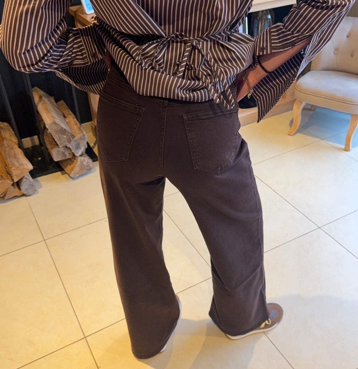 Jeans asymétrique Anaïs (brun)