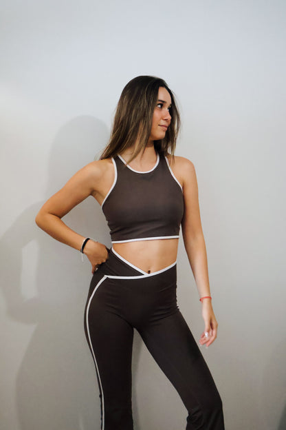 Ensemble de sport brun